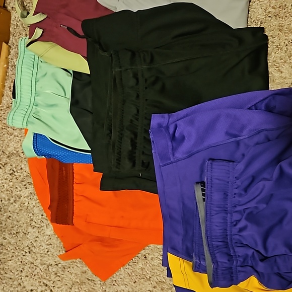 11 pairs of men's shorts size M/L - Picture 3 of 4